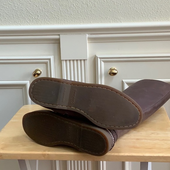 Boots - Picture 4 of 4